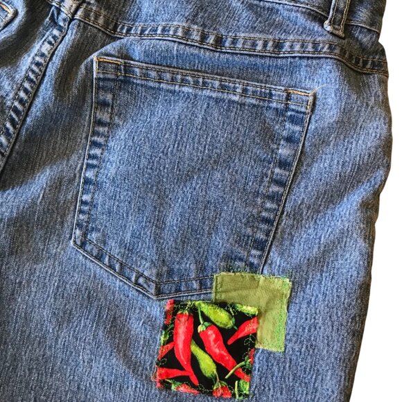 Upcycled Denim Ripped Jean Cutoff Shorts, Chili Peppers Theme, Women’s Size 6 - Picture 5 of 14